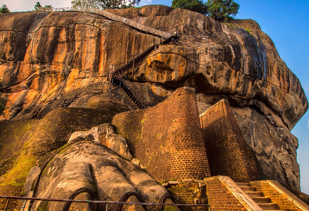 Sigiriya Entrance