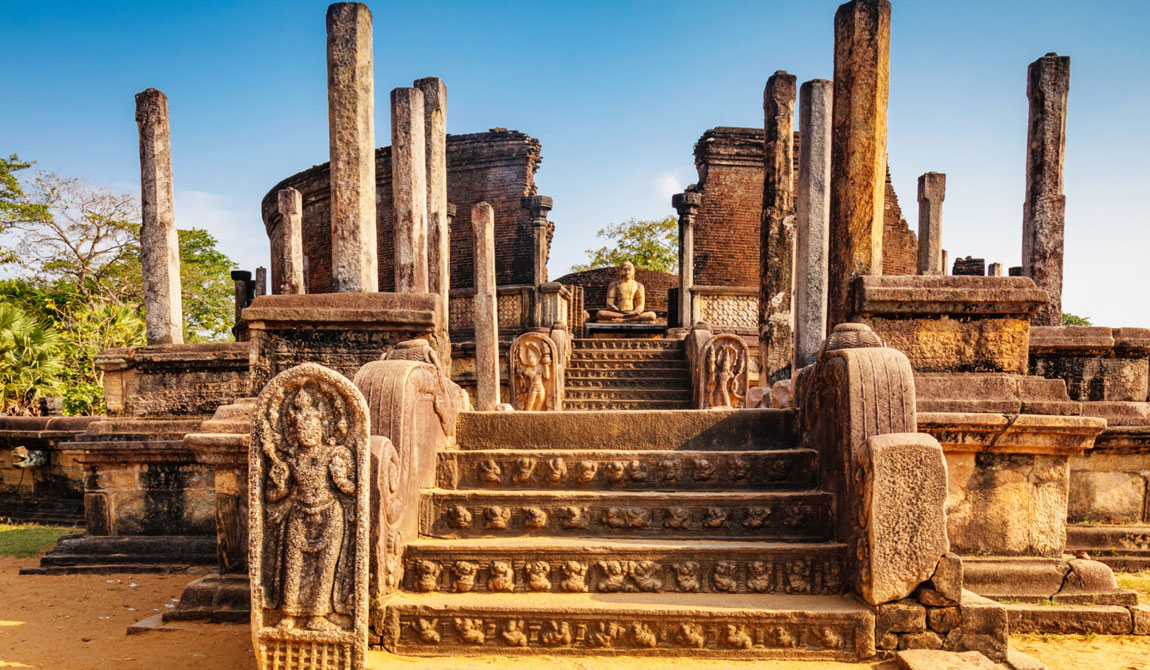 Visit the Polonnaruwa Ruins