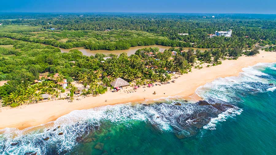 Explore Tangalle’s coastal beauty and historic fort area